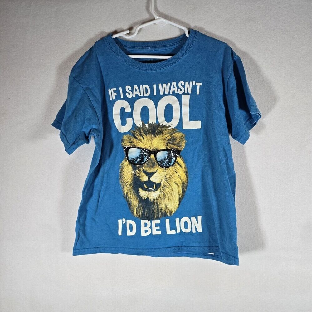 Boys tee shirt large blue lion shirt, Gildan brand size 10/12